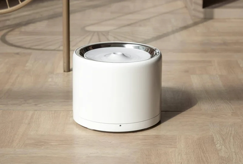 PETKIT Eversweet 3 Pro modern stainless pet water fountain on counter